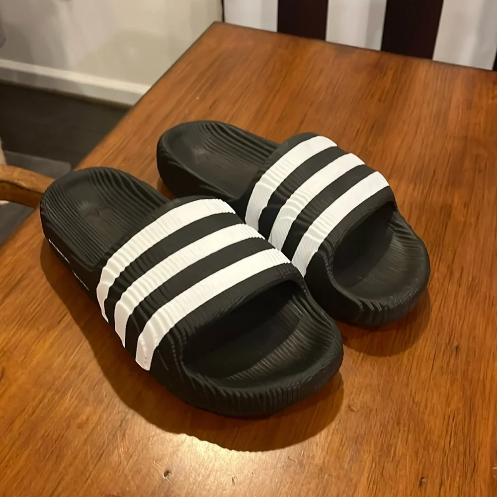 Adidas Adilette 22 Slides Sandals Shoes black white IF3670 new Mens Size 8